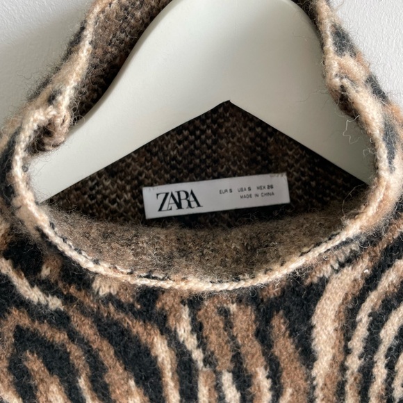 Zara chunky cozy animal print sweater - Picture 3 of 5